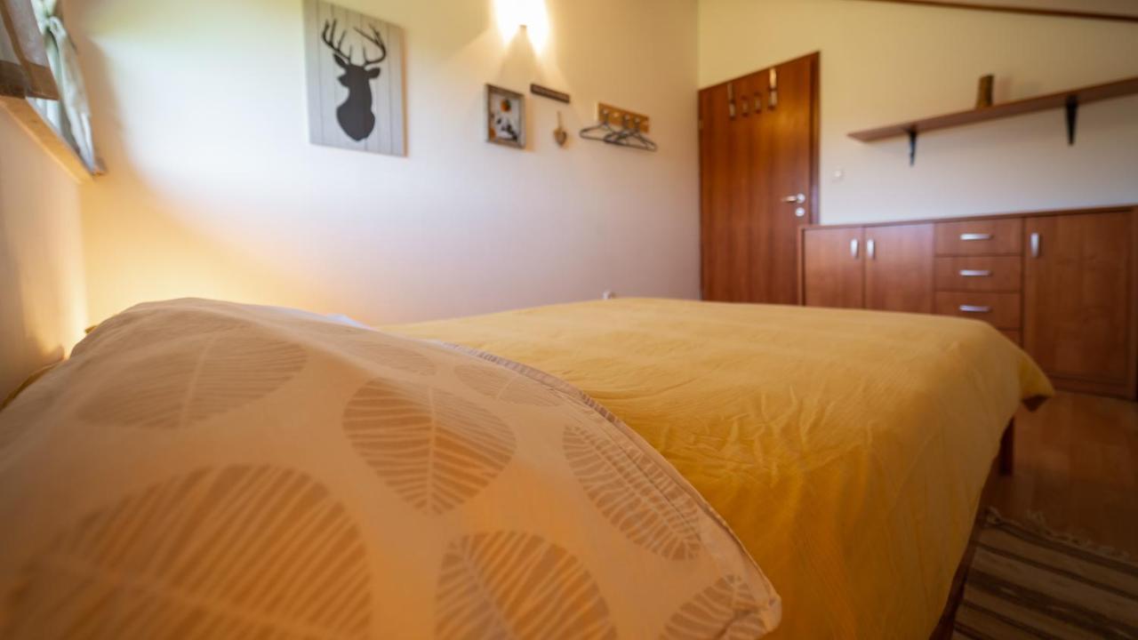 Specious Apartment Manitu In Forest Countryside Fužine Esterno foto